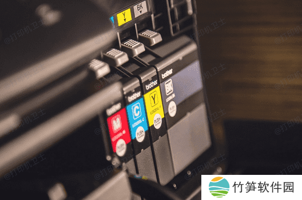 确保打印机墨盒或碳粉状态正常